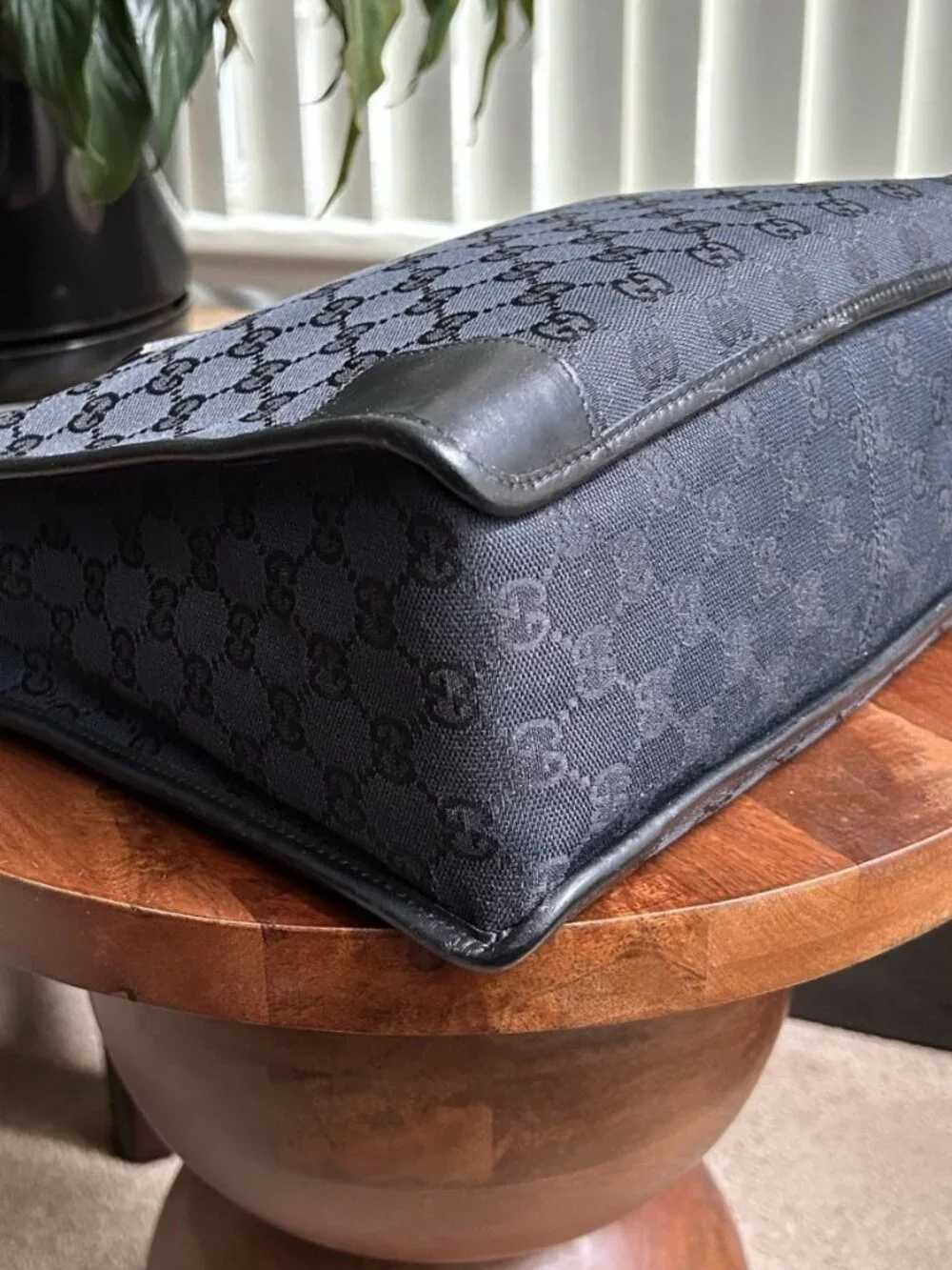 GUCCI GG Supreme Monogram Calfskin Tote, Black